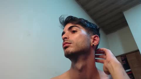 Santiago Enrique online show from 22, 9, 2025