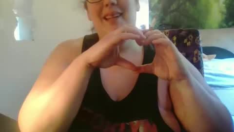 Snapshot of theresmoretolife chatting on 3, 6, 2026 theresmoretolife online show from 3, 6, 2026
