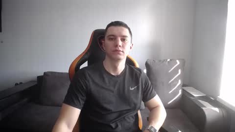 Nick   online show from 21, 2, 2025