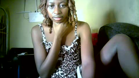 Snapshot of therry_heart chatting on 5, 8, 2026 hearty online show from 5, 8, 2026