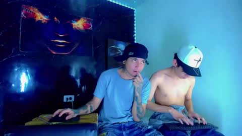 Snapshot of theshamefulboys chatting on 19, 6, 2026 David y Daniel online show from 19, 6, 2026