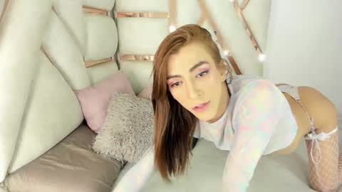 Camila online show from 13, 10, 2025