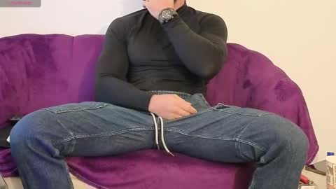 Snapshot of thetopalex chatting on 2, 10, 2025 TheTopAlex online show from 2, 10, 2025