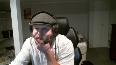 Snapshot of thetravalman chatting on 6, 10, 2025 vagabond online show from 6, 10, 2025