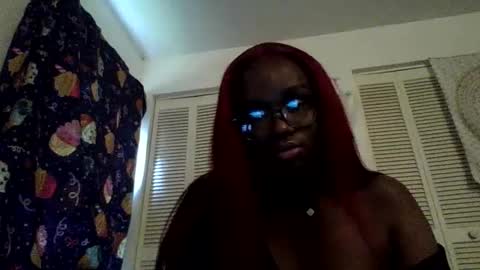 Snapshot of thetsbarbieee chatting on 24, 9, 2025 TheTsbarbieee online show from 24, 9, 2025