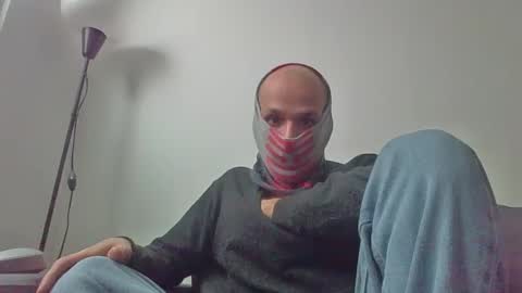 Snapshot of thetubedscarfguy chatting on 21, 2, 2025 Scarf guy online show from 21, 2, 2025