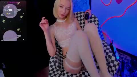 Snapshot of they_came_from_saturn chatting on 23, 7, 2026 they_came_from_saturn online show from 23, 7, 2026