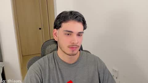 thiaan__ online show from 28, 10, 2025