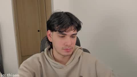 thiaan__ online show from 28, 11, 2025