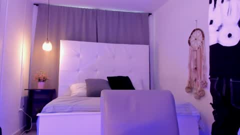 Thiago  online show from 6, 4, 2026