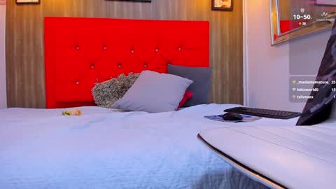 Thia Gomez online show from 28, 1, 2025