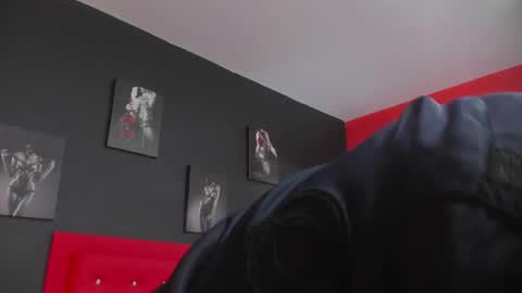 Thia Gomez online show from 25, 9, 2025