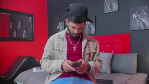 Thia Gomez online show from 10, 10, 2025