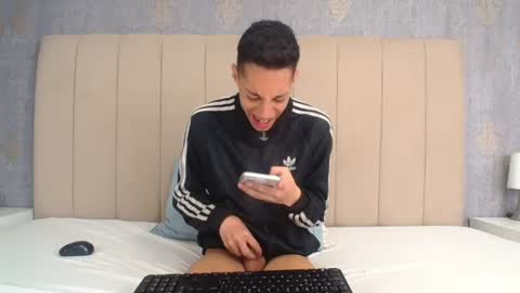 Snapshot of thiagos19 chatting on 10, 6, 2026 Thiago online show from 10, 6, 2026