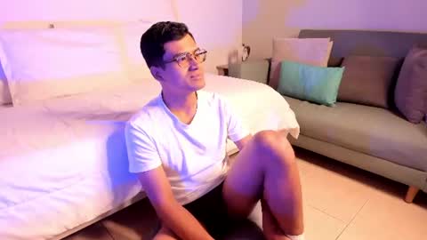 thiagovega_ online show from 10, 7, 2026