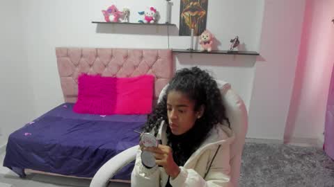 thianahorny online show from 13, 1, 2026