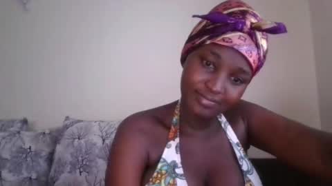 Snapshot of thick_eviey chatting on 8, 12, 2024 love online show from 8, 12, 2024