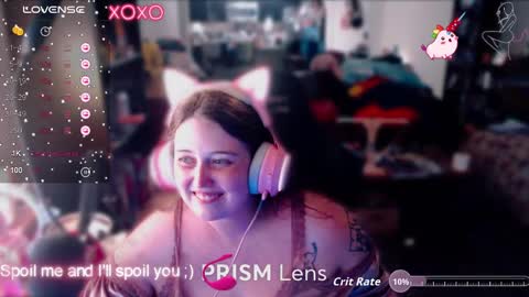 Snapshot of thickchan13 chatting on 13, 10, 2025 Thickchan online show from 13, 10, 2025