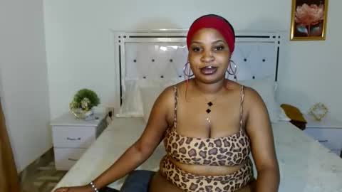 Snapshot of thickebonie chatting on 10, 5, 2026 Nikita online show from 10, 5, 2026