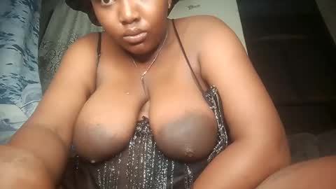 Snapshot of thickianababe chatting on 13, 1, 2026 thickianababe online show from 13, 1, 2026