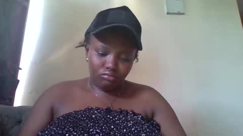 Snapshot of thickianababe chatting on 16, 1, 2026 thickianababe online show from 16, 1, 2026