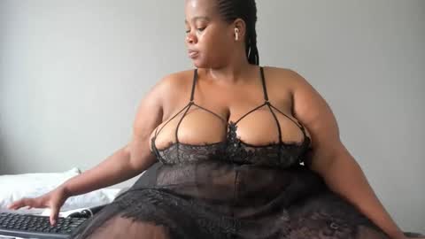 thickleeyanax online show from 9, 2, 2025