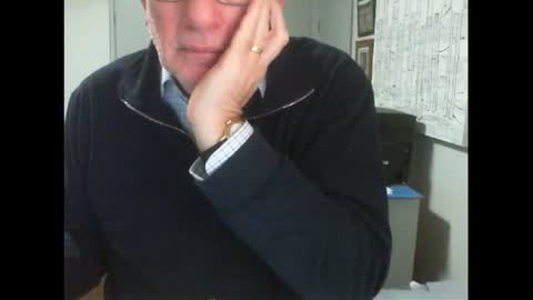 Snapshot of thickmelnik chatting on 23, 6, 2026 James online show from 23, 6, 2026