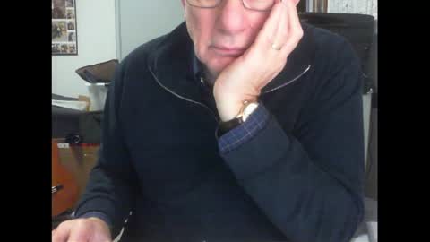 Snapshot of thickmelnik chatting on 4, 7, 2026 James online show from 4, 7, 2026