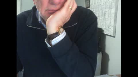 Snapshot of thickmelnik chatting on 10, 7, 2026 James online show from 10, 7, 2026