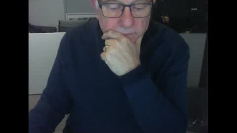 Snapshot of thickmelnik chatting on 20, 7, 2026 James online show from 20, 7, 2026