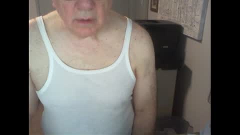 Snapshot of thickmelnik chatting on 21, 7, 2026 James online show from 21, 7, 2026