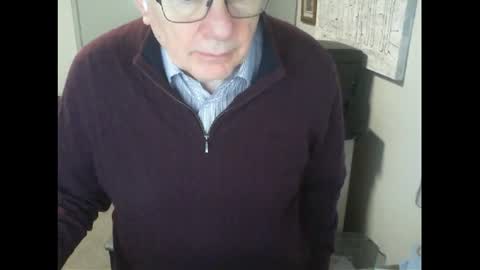Snapshot of thickmelnik chatting on 23, 7, 2026 James online show from 23, 7, 2026