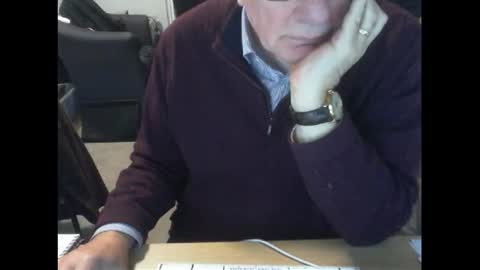 Snapshot of thickmelnik chatting on 25, 7, 2026 James online show from 25, 7, 2026