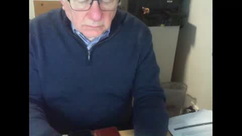 Snapshot of thickmelnik chatting on 31, 7, 2026 James online show from 31, 7, 2026