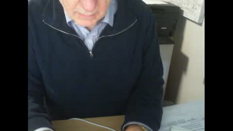 Snapshot of thickmelnik chatting on 5, 8, 2026 James online show from 5, 8, 2026