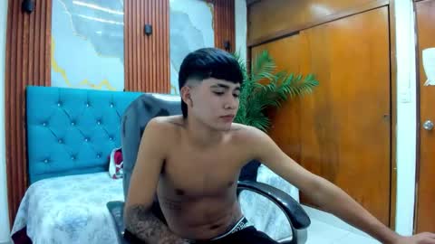 Snapshot of thiiago_collins chatting on 19, 2, 2026 THIAGO COLLINS online show from 19, 2, 2026