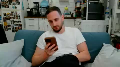 Snapshot of thinboy2 chatting on 23, 5, 2026 Thinboy2 online show from 23, 5, 2026