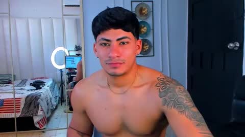 MICHAEL AND CRISS online show from 19, 10, 2025