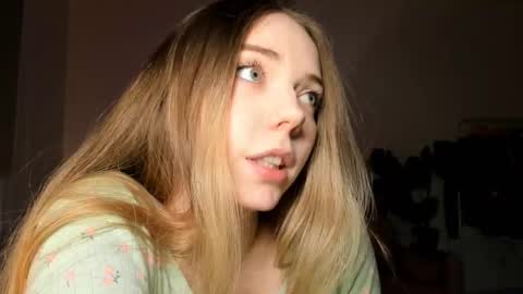 Amelia  shows on mondays fridays and sundays  if anything changes im giving updates on my fansly  online show from 28, 2, 2025