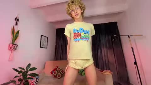 Snapshot of thisisdamiano chatting on 21, 6, 2026 Damiano online show from 21, 6, 2026