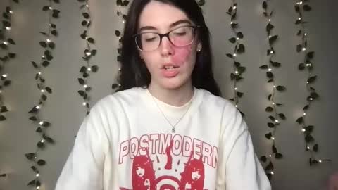 thistlefernsby online show from 9, 11, 2025