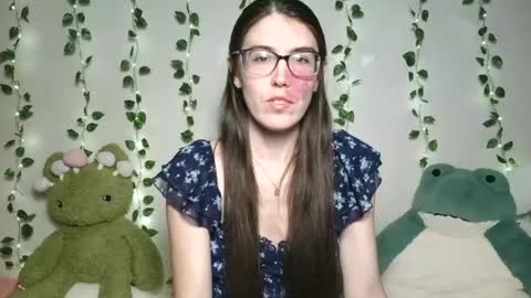 Snapshot of thistlefernsby chatting on 14, 6, 2026 thistlefernsby online show from 14, 6, 2026