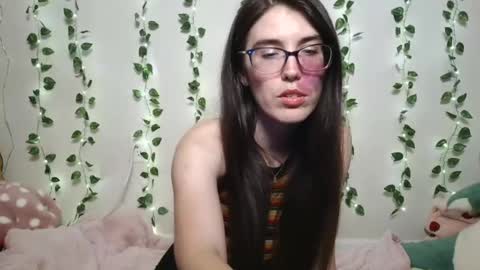 thistlefernsby online show from 22, 7, 2026