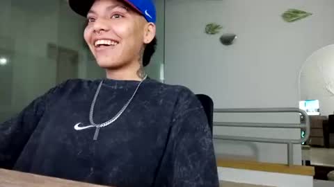 thomas27f online show from 17, 11, 2025