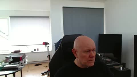 thomas315627 online show from 17, 4, 2026