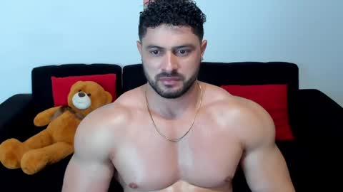 Snapshot of thomas_brandon chatting on 24, 2, 2025 Thomas Brandon online show from 24, 2, 2025