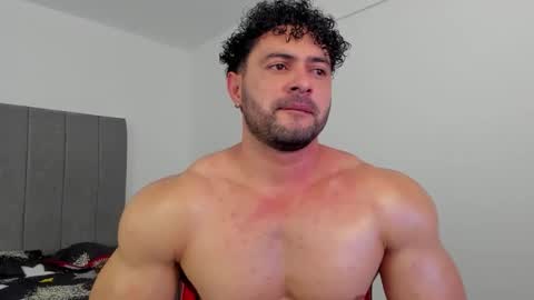 Snapshot of thomas_brandon chatting on 18, 9, 2025 Thomas Brandon online show from 18, 9, 2025