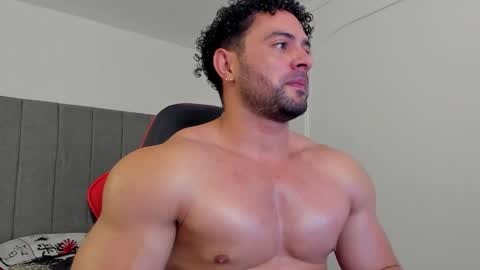 Snapshot of thomas_brandon chatting on 23, 9, 2025 Thomas Brandon online show from 23, 9, 2025