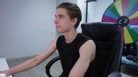 Snapshot of thomas_brons chatting on 2, 6, 2026 THOMAS BRONS online show from 2, 6, 2026
