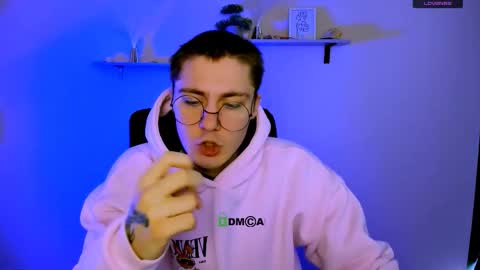 Snapshot of thomas_crow chatting on 5, 2, 2026 thomas_crow online show from 5, 2, 2026